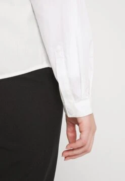 Even&Odd Blouse - White -Stijl Verkoop 195e0e8e45754fd88ad72ac45667e951