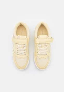 Even&Odd Sneakers Laag - Yellow 11 Even&Odd Sneakers Laag - Yellow -Stijl Verkoop 3ca4c399519a47eba0fb091f95a7dfa5
