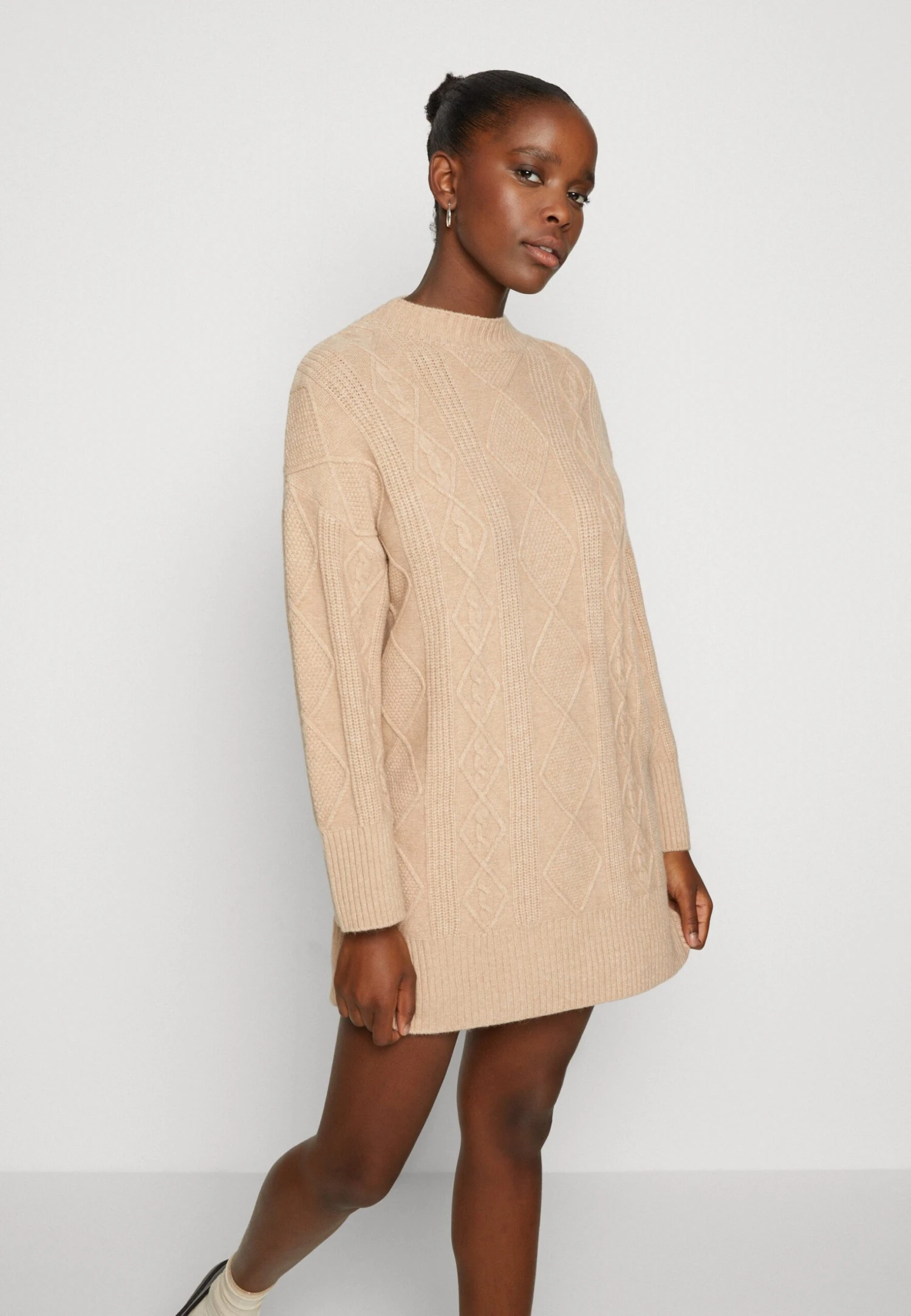 Even&Odd Perkin Ausschnitt Mini Strickkleid - Gebreide Jurk - Tan 1 Even&Odd Perkin Ausschnitt Mini Strickkleid - Gebreide Jurk - Tan