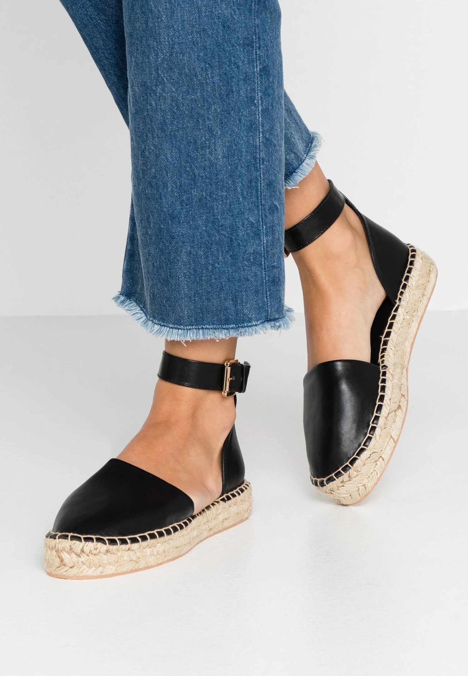 Even&Odd Espadrilles - Black 1 Even&Odd Espadrilles - Black