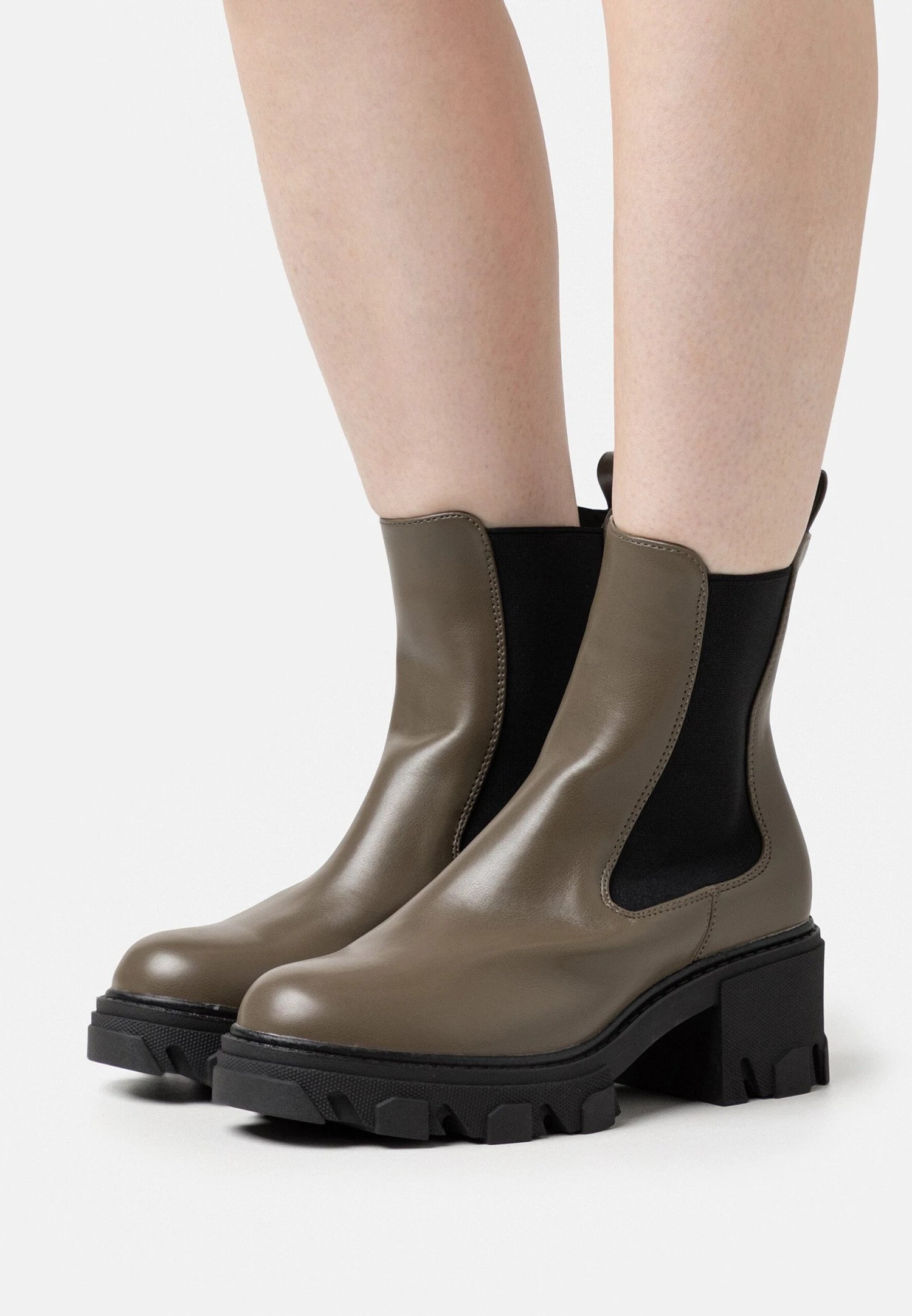 Enkellaarsjes Met Plateauzool - Khaki 1 Enkellaarsjes Met Plateauzool - Khaki