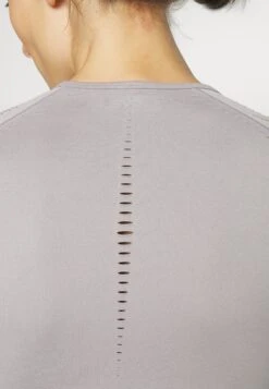 Longsleeve - Grey -Stijl Verkoop 6dc242e0327247be92569f2ea8a37f03