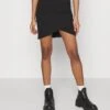 Even&Odd Asymetric Overlap Wrap Mini High Waisted Skirt - Kokerrok - Black