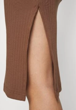 Pencil Skirt With Slit - Kokerrok - Brown -Stijl Verkoop 954f7981835e476381a28023a09b166b