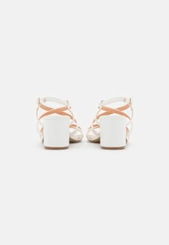 Wide Fit - Sandalen - White 9 Wide Fit - Sandalen - White -Stijl Verkoop bf754c0a4f28468e8f892602e514057f