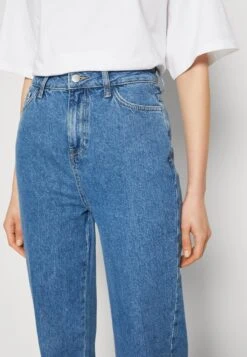 Even&Odd Straight Leg Jeans - Light Blue Denim 9 Even&Odd Straight Leg Jeans - Light Blue Denim -Stijl Verkoop d8b1af49fdda47bca0ff4d99ed169270