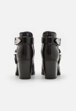 Even&Odd Korte Laarzen - Black 9 Even&Odd Korte Laarzen - Black -Stijl Verkoop e7c37f4c07aa42fcb2ba4eada014f231