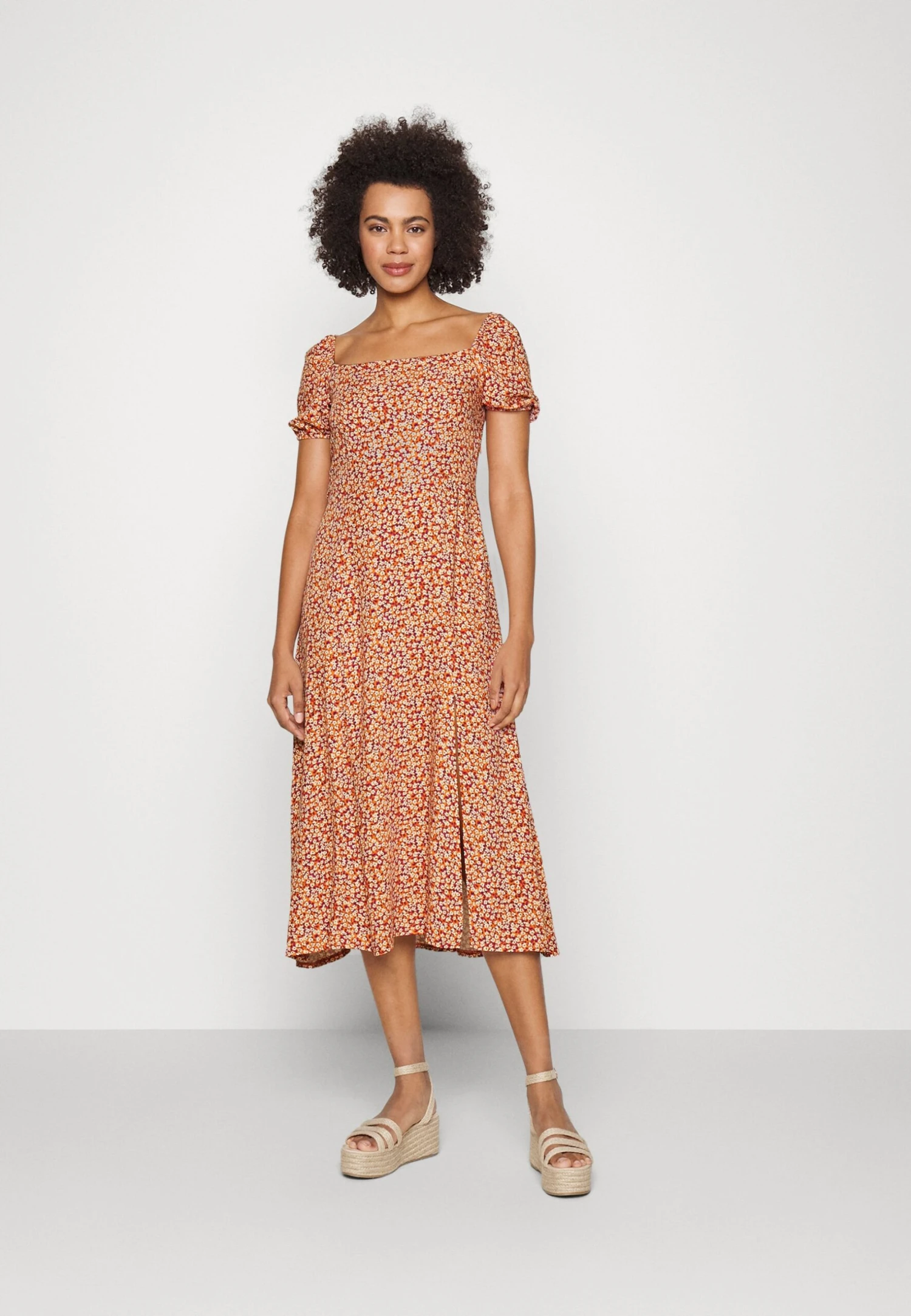 Even&Odd Jurk - Red/White 1 Even&Odd Jurk - Red/White