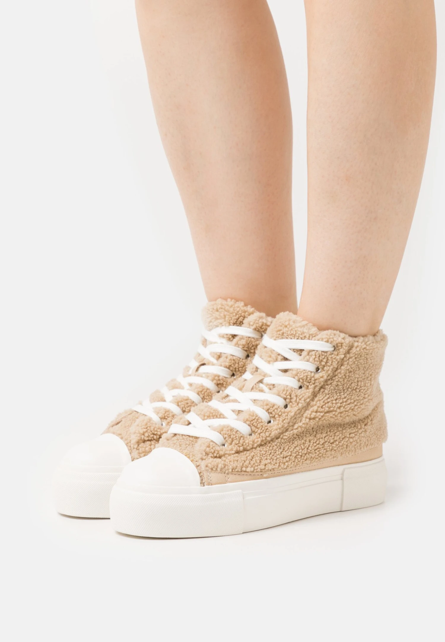 Even&Odd Sneakers Hoog - Beige 1 Even&Odd Sneakers Hoog - Beige